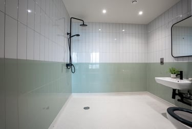 Accessible Studio, Standard Floors - Image 3