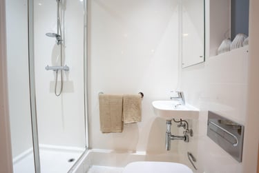 Premium Studio, Upper Tower at Fusion Brent Cross Town, 145 Claremont Road, Brent Cross, London, NW21FE - Image 6