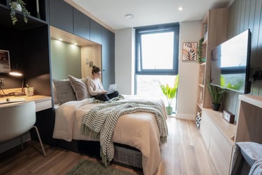 Studio Plus, Standard Floors - Image 1