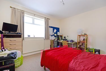 4 bed house, Hunter House Road, Sharrowvale, Sheffield, S118TU - Image 5