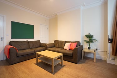 4 bed house, Junction Road, Sharrowvale, Sheffield, S118XA - Image 4