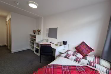 1 bed house, Newarke Street, City Centre, Leicester, LE15SP - Image 1