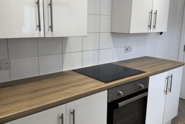 5 bed house, Marshall Street, Newland, Hull, HU53DA - Image 3