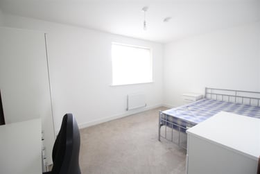 6 bed house, Summer Crescent, Lenton Abbey, Nottingham, NG92GX - Image 7