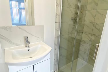 5 bed house, Warwick Avenue, Lenton Abbey, Nottingham, NG92HQ - Image 3