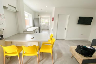 5 bed house, Warwick Avenue, Lenton Abbey, Nottingham, NG92HQ - Image 4