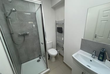 6 bed house, Queens Road East, Lenton Abbey, Nottingham, NG92GN - Image 8