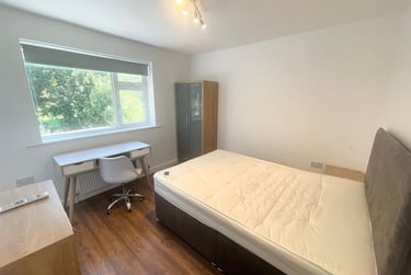 6 bed house, Queens Road East, Lenton Abbey, Nottingham, NG92GN - Image 9