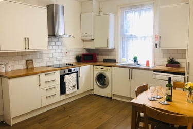 5 bed house, Pomona Street, Sharrow, Sheffield, S118JL - Image 1