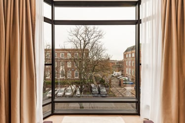 Deluxe Bay Studio at Ryan Hall, 28 Elmwood Avenue, Queen's Quarter, Belfast, BT96AY - Image 11