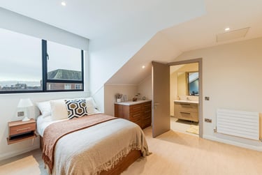 Premium Plus Studio at Ryan Hall, 28 Elmwood Avenue, Queen's Quarter, Belfast, BT96AY - Image 6