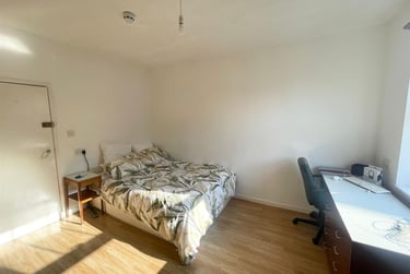 6 bed house, Frederick Grove, Lenton, Nottingham, NG71SG - Image 2