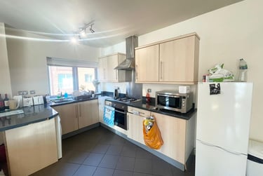 2 bed house, Raleigh Street, Radford, Nottingham, NG74HR - Image 3