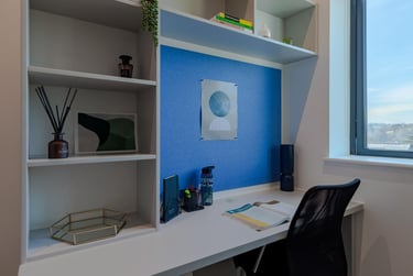 Premium Townhouse Ensuite - Image 2