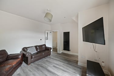 7 bed house, Cemetery Road, Sharrow, Sheffield, S118FQ - Image 4