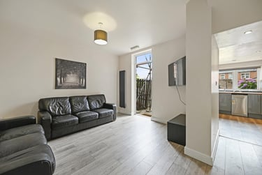 6 bed house, Cemetery Road, Sharrow, Sheffield, S118FQ - Image 3