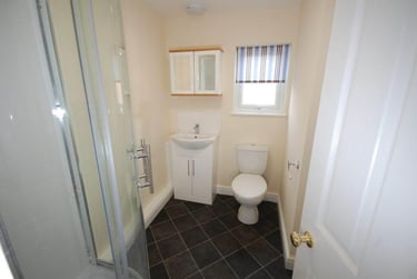 6 bed house, Rothesay Avenue, Radford, Nottingham, NG71PU - Image 4