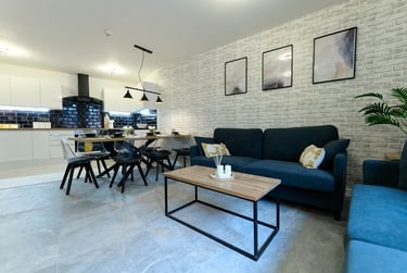 7 bed house, 122 Queens Street, Kelham Island, Sheffield, S12DW - Image 1