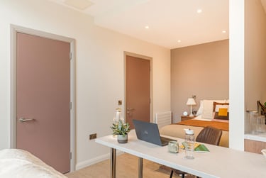 Accessible Studio at Ryan Hall, 28 Elmwood Avenue, Queen's Quarter, Belfast, BT96AY - Image 4