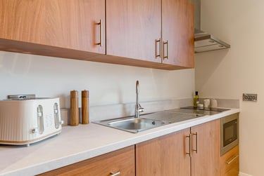 Accessible Studio at Ryan Hall, 28 Elmwood Avenue, Queen's Quarter, Belfast, BT96AY - Image 8