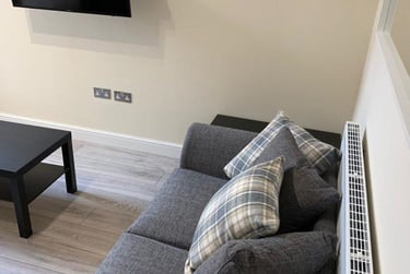 6 bed house, Bute Avenue, Radford, Nottingham, NG71QB - Image 3