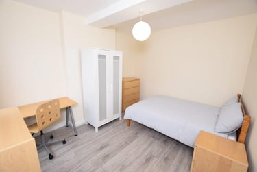 6 bed house, Teversal Avenue, Radford, Nottingham, NG71PX - Image 6