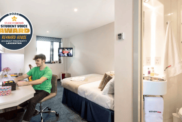 Diamond En-suite Serviced Apartment - Image 1