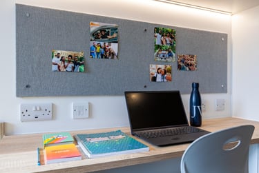 Deluxe Studio at Saltwater Place, Notte Street, The Hoe, Plymouth, PL12RQ - Image 9