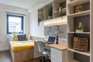 Deluxe Studio at Saltwater Place, Notte Street, The Hoe, Plymouth, PL12RQ - Image 8