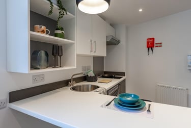 Classic Studio at Saltwater Place, Notte Street, The Hoe, Plymouth, PL12RQ - Image 6