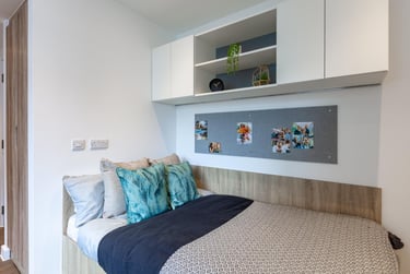 Classic Studio at Saltwater Place, Notte Street, The Hoe, Plymouth, PL12RQ - Image 3