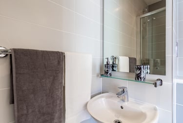 Premium Studio at Saltwater Place, Notte Street, The Hoe, Plymouth, PL12RQ - Image 14