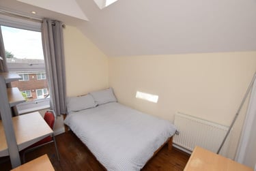 6 bed house, Johnson Road, Lenton, Nottingham, NG72BX - Image 3