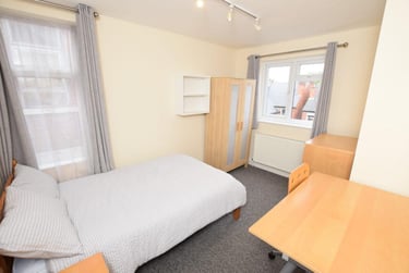 6 bed house, Dunlop Avenue, Lenton, Nottingham, NG72BW - Image 9