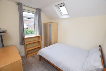 6 bed house, Elmsthorpe Avenue, Lenton, Nottingham, NG72BU - Image 3