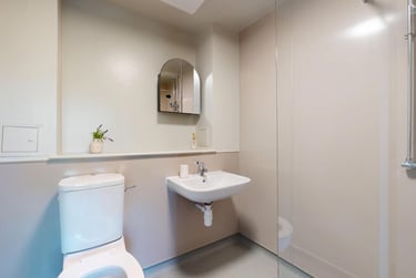 1 bed house, Ashby Road, City Centre, Loughborough, LE113AG - Image 1