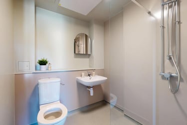 1 bed house, Ashby Road, City Centre, Loughborough, LE113AG - Image 1