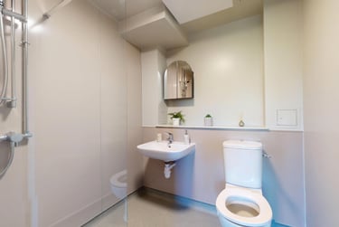 1 bed house, Ashby Road, City Centre, Loughborough, LE113AG - Image 2