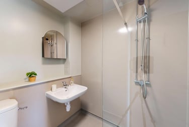 1 bed house, Ashby Road, City Centre, Loughborough, LE113AG - Image 4