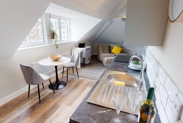 1 bed house, Whiteladies Road, Redland, Bristol, BS82PY - Image 2