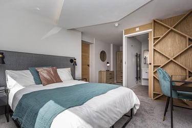 2 bed house, Derby Road, Radford, Nottingham, NG71PR - Image 1