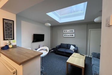 4 bed house, Gilesgate (L), Gilesgate, Durham, DH11JA - Image 2