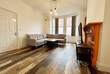 5 bed house, Highfield Street, Highfields, Leicester, LE21AD - Image 1