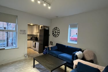 4 bed house, Cumberland Road, City Centre, Loughborough, LE115DE - Image 1