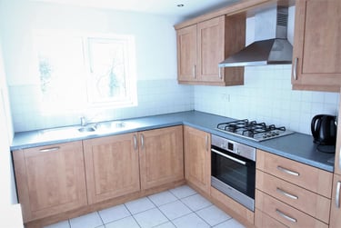 2 bed house, Clumber Court, Lenton, Nottingham, NG71EE - Image 3