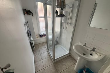 5 bed house, Burleigh Road, City Centre, Loughborough, LE113BA - Image 7