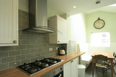 7 bed house, Douglas Road, Radford, Nottingham, NG71NW - Image 1