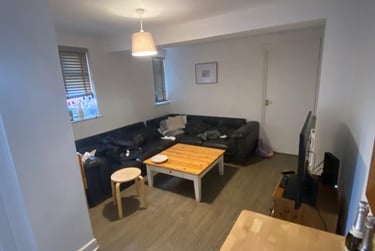6 bed house, Leopold Street, City Centre, Loughborough, LE115DL - Image 1
