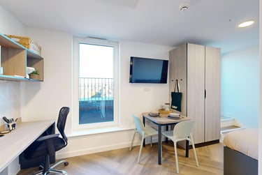 Premium Plus Studio - Image 6