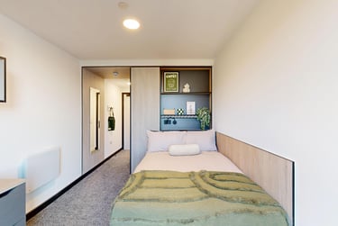 Premium Ensuite Ground - Image 1